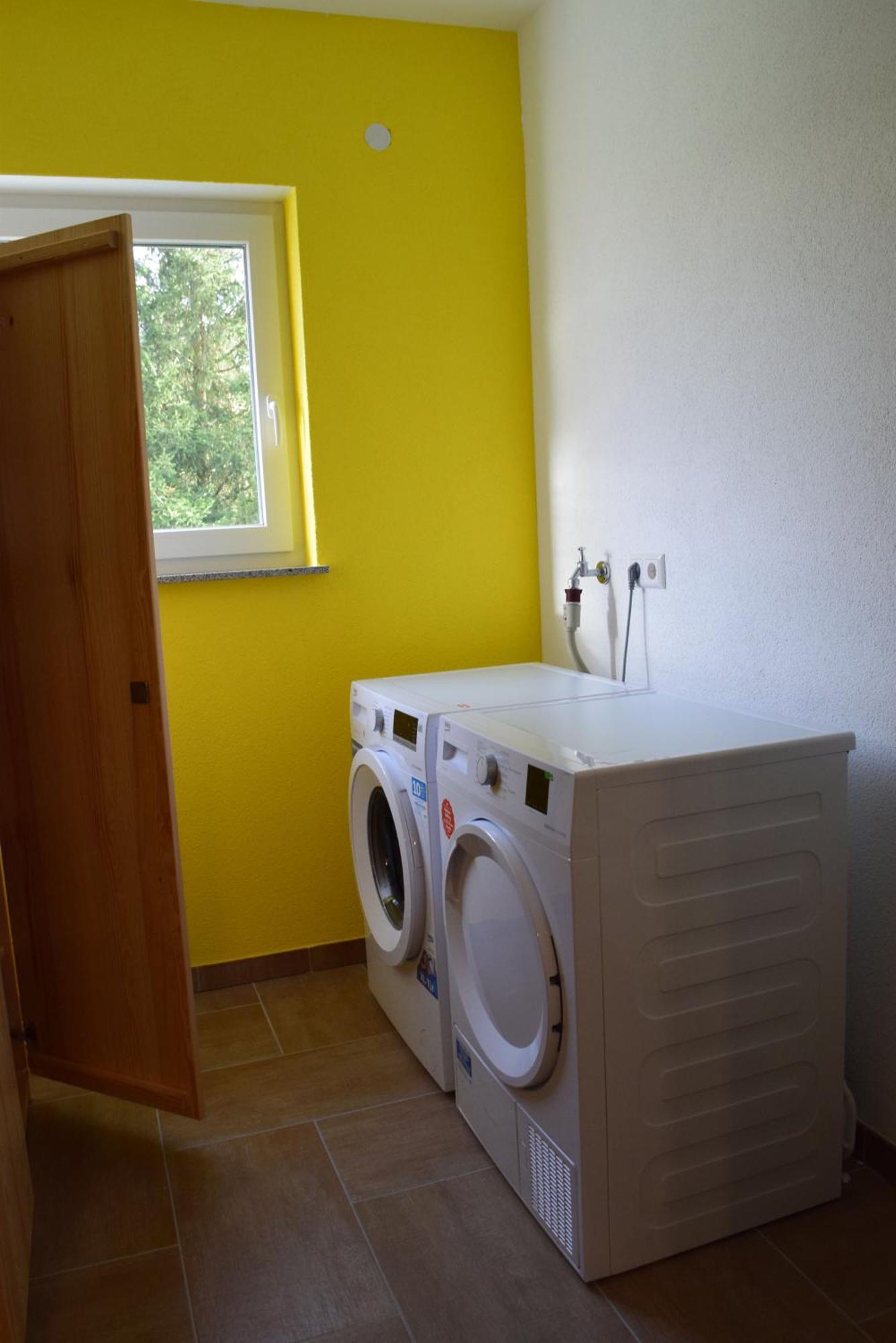 Hunsruecker-fewo - Erlebnishütte - 2 Im Hunsrück In Unzenberg *